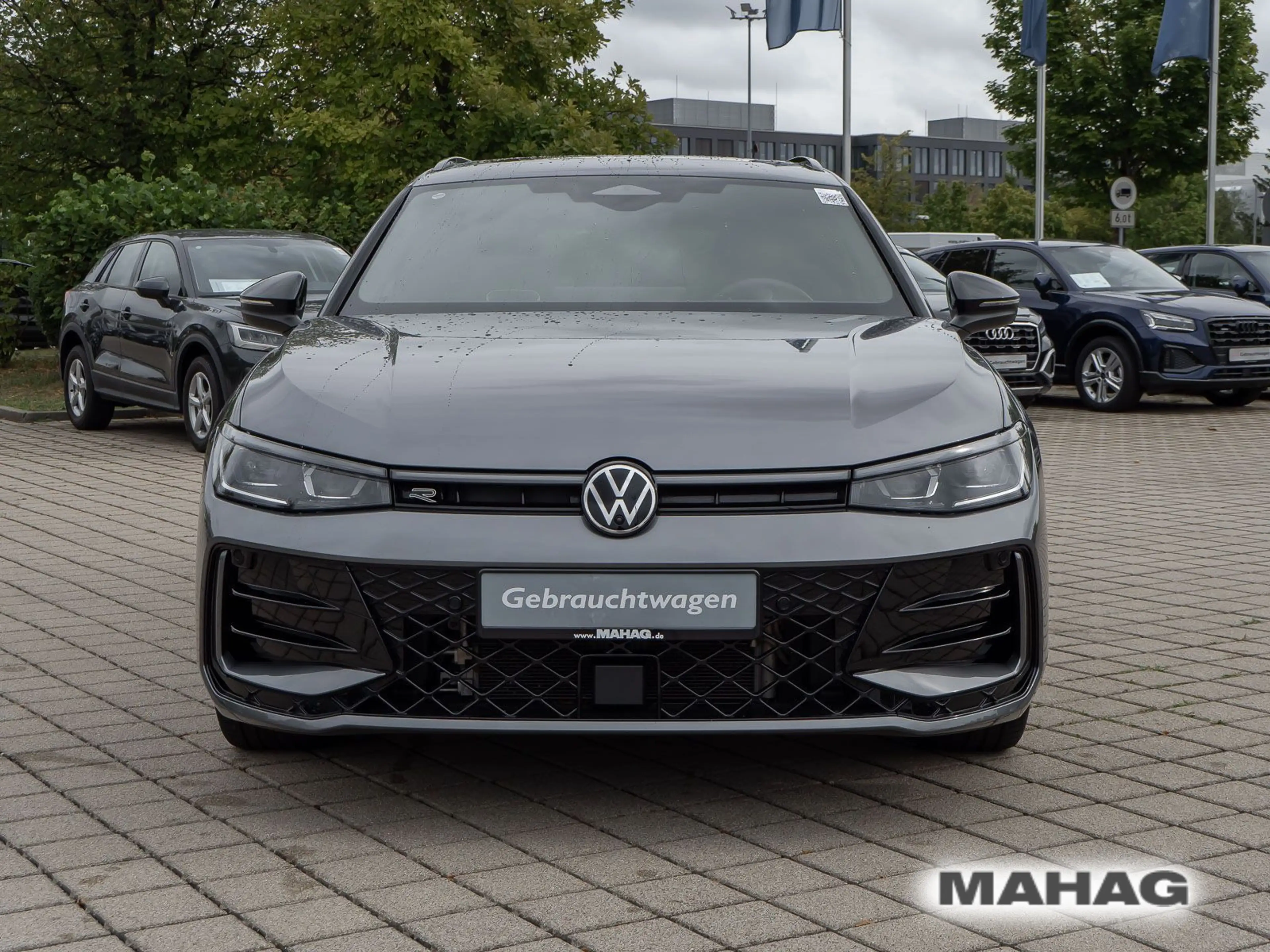 Volkswagen Passat Variant R-Line 1.5 TSI eHybrid IQ.Light I — photo 5