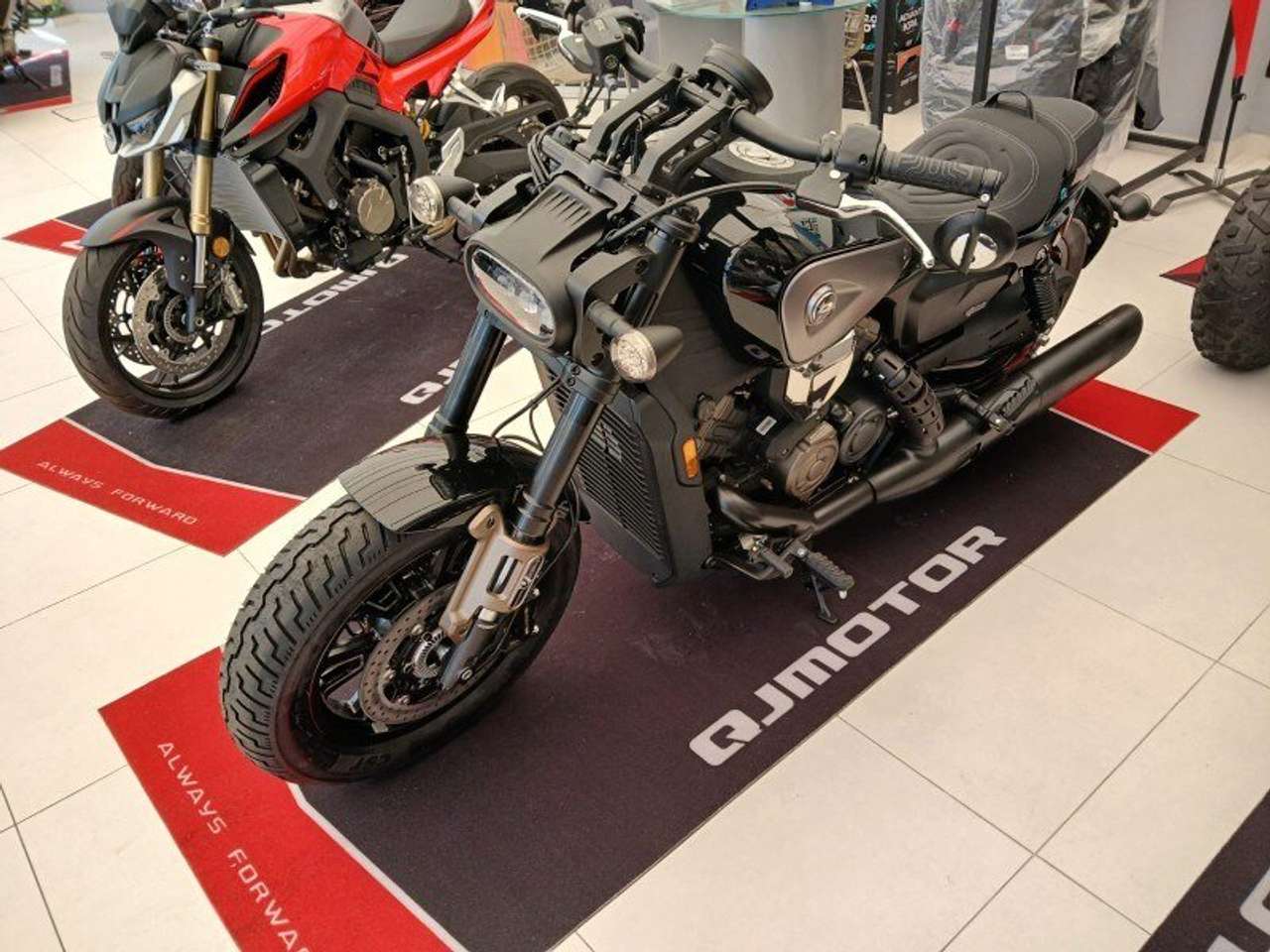 QJ Motor SRV 600 V