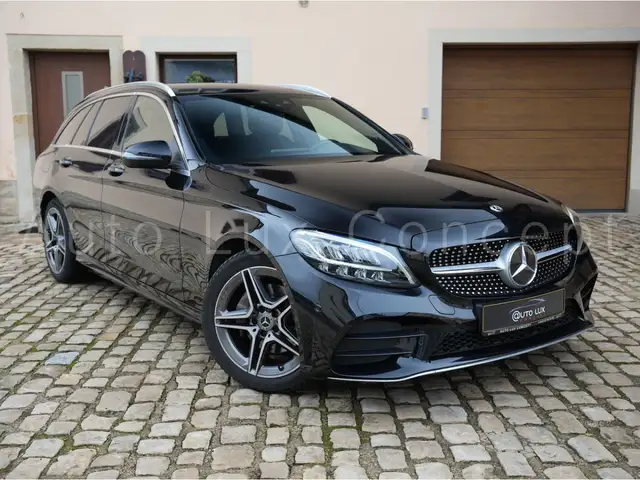 Mercedes-Benz C view 2