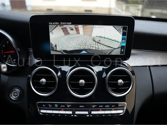 Mercedes-Benz C view 15