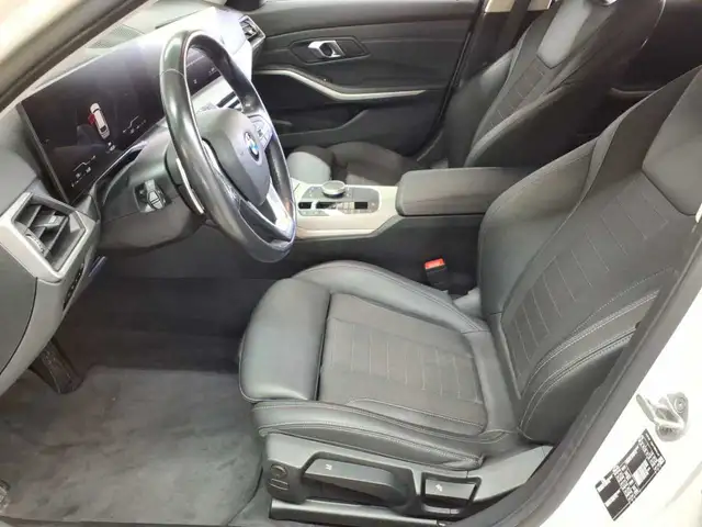 BMW 3 Series view 7