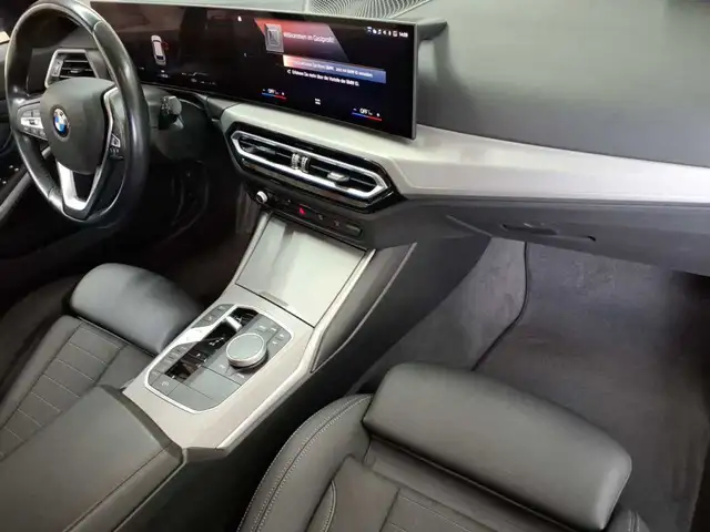 BMW 3 Series view 9