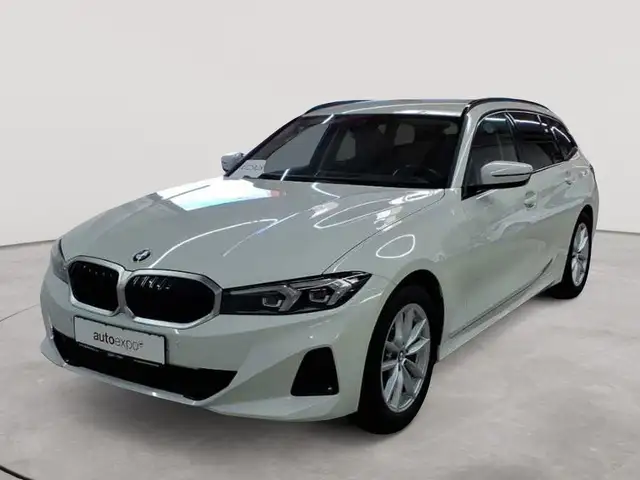 BMW 3 Series view 2