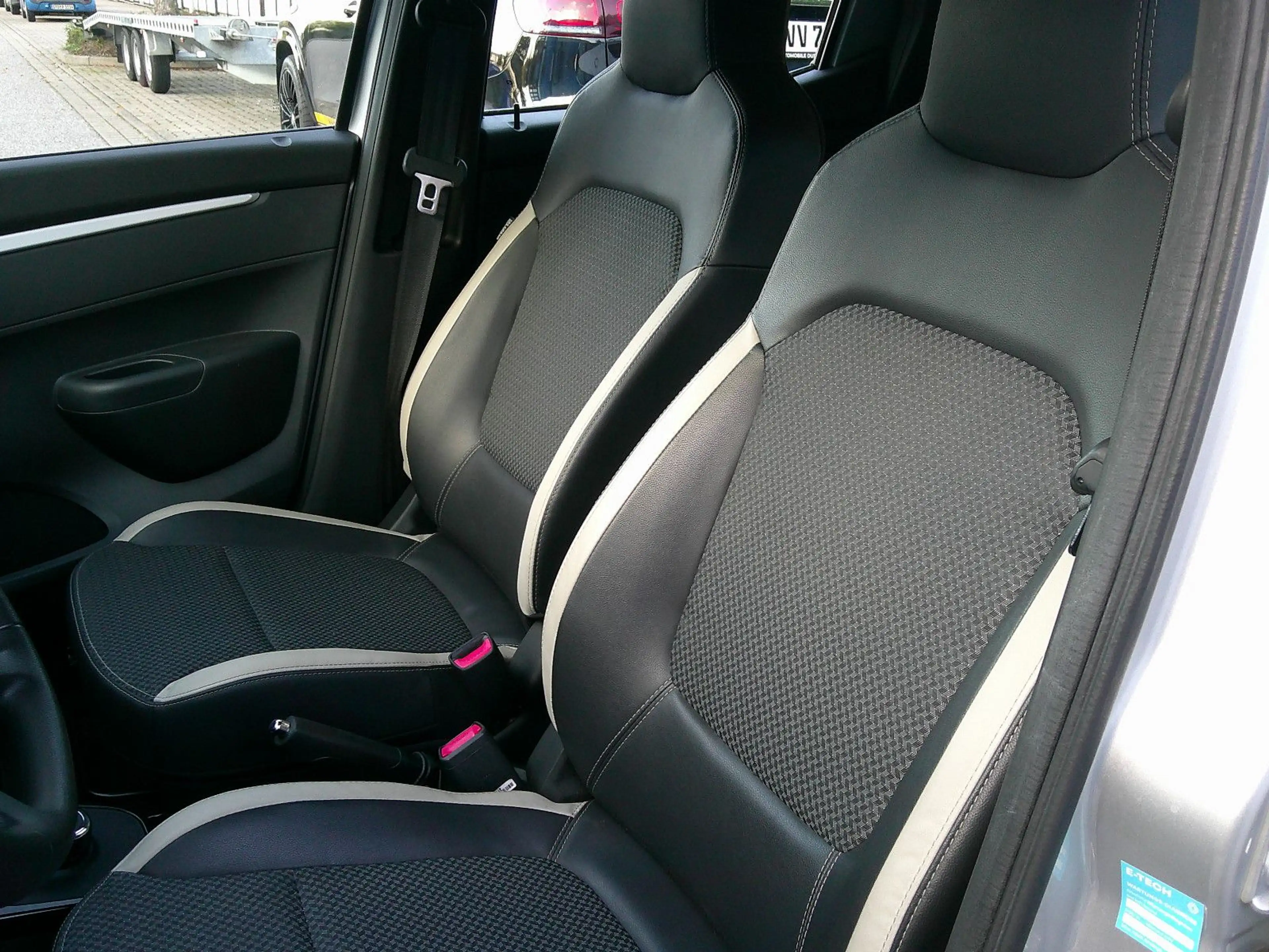 Dacia Spring Electric Essential CCS inkl. Batterie ! — photo 4