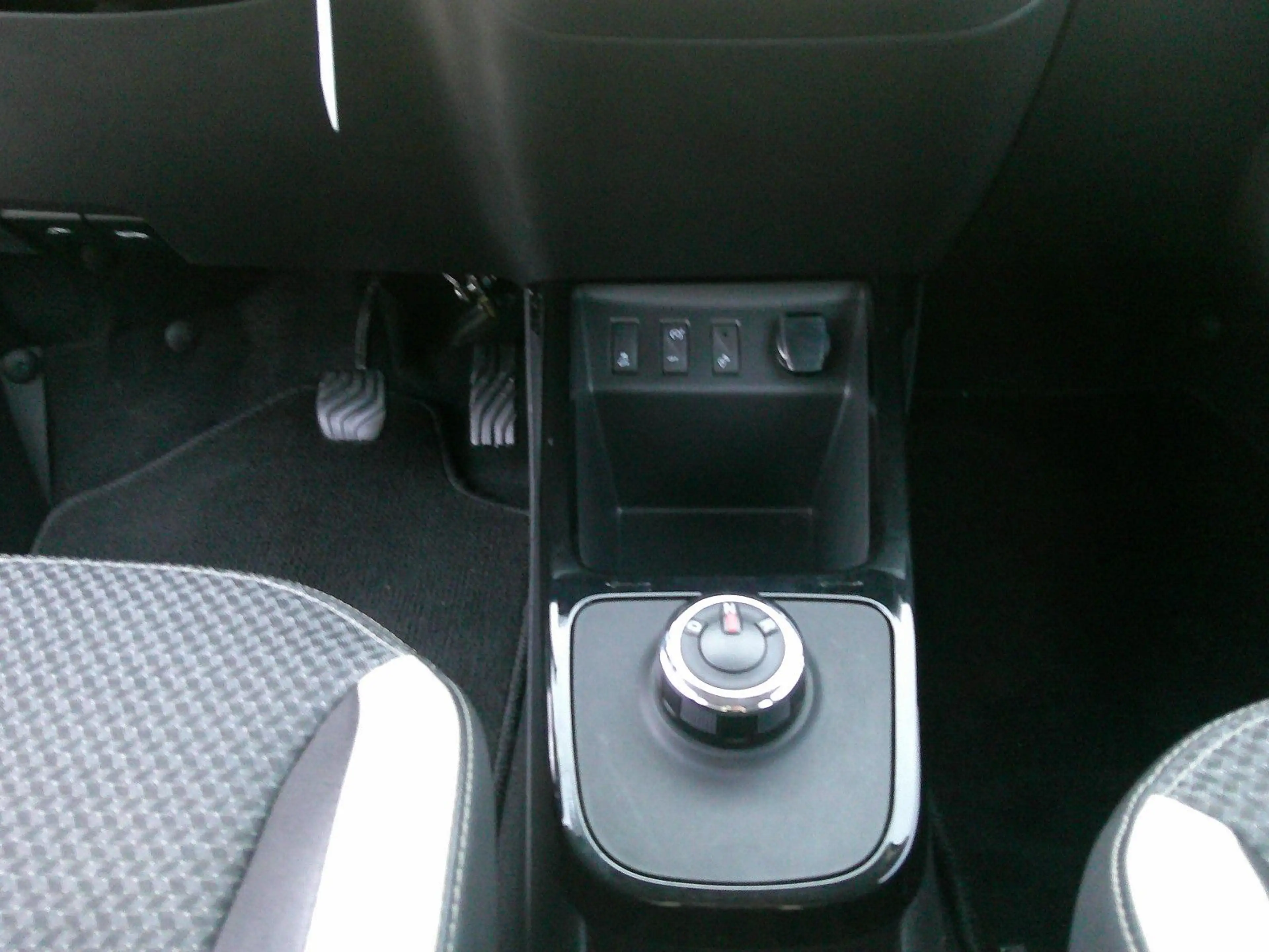 Dacia Spring Electric Essential CCS inkl. Batterie ! — photo 12