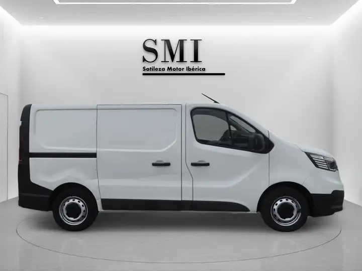Renault Trafic 2022, foto 4
