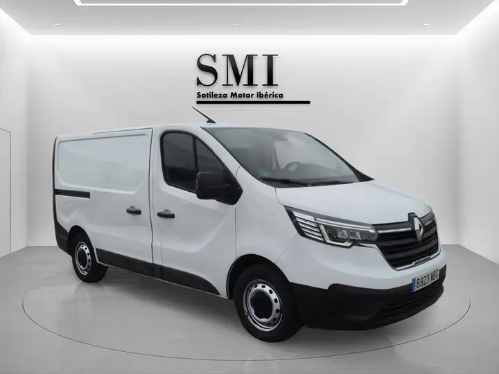 Renault Trafic 2022, foto 3