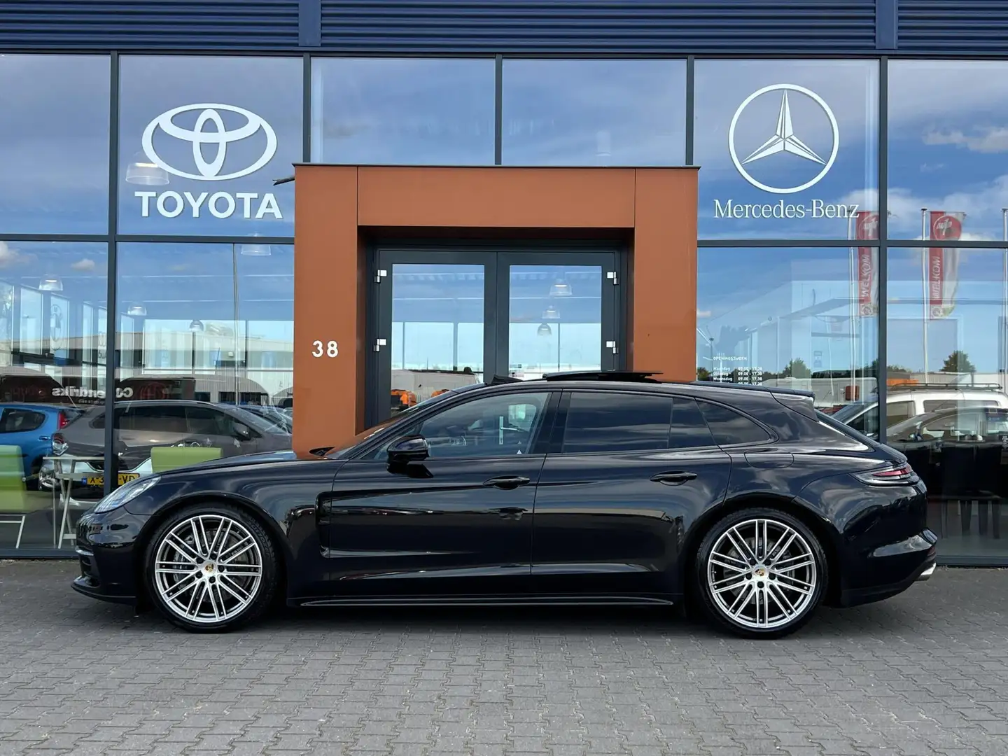 Porsche Panamera Sport Turismo 2.9 4 E-Hybrid|Sportchrono|NAP Schwarz - 2