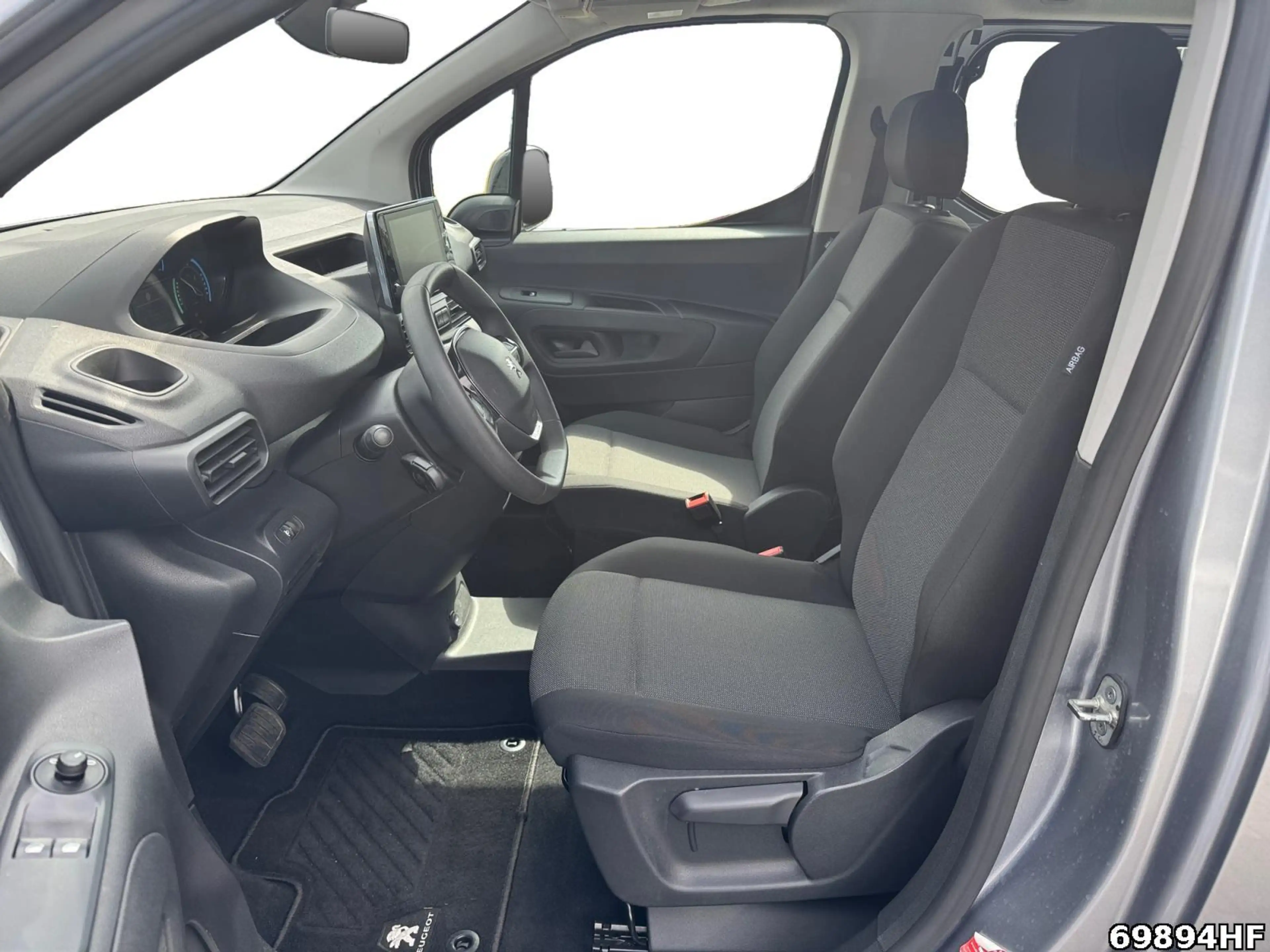 Peugeot Rifter Elektromotor 136 Active Pack L1 — photo 11