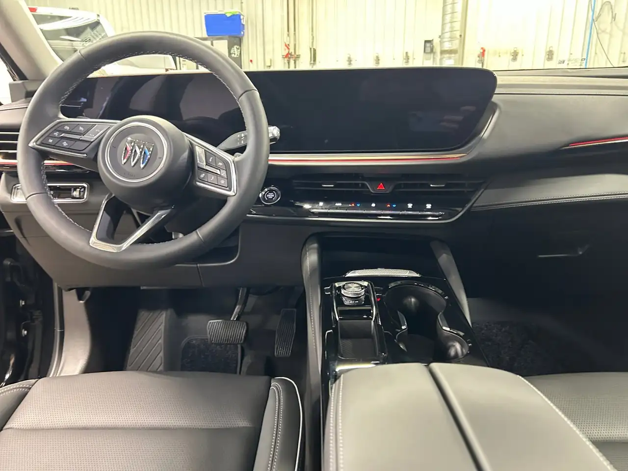 Buick Envision снимка Buick Envision