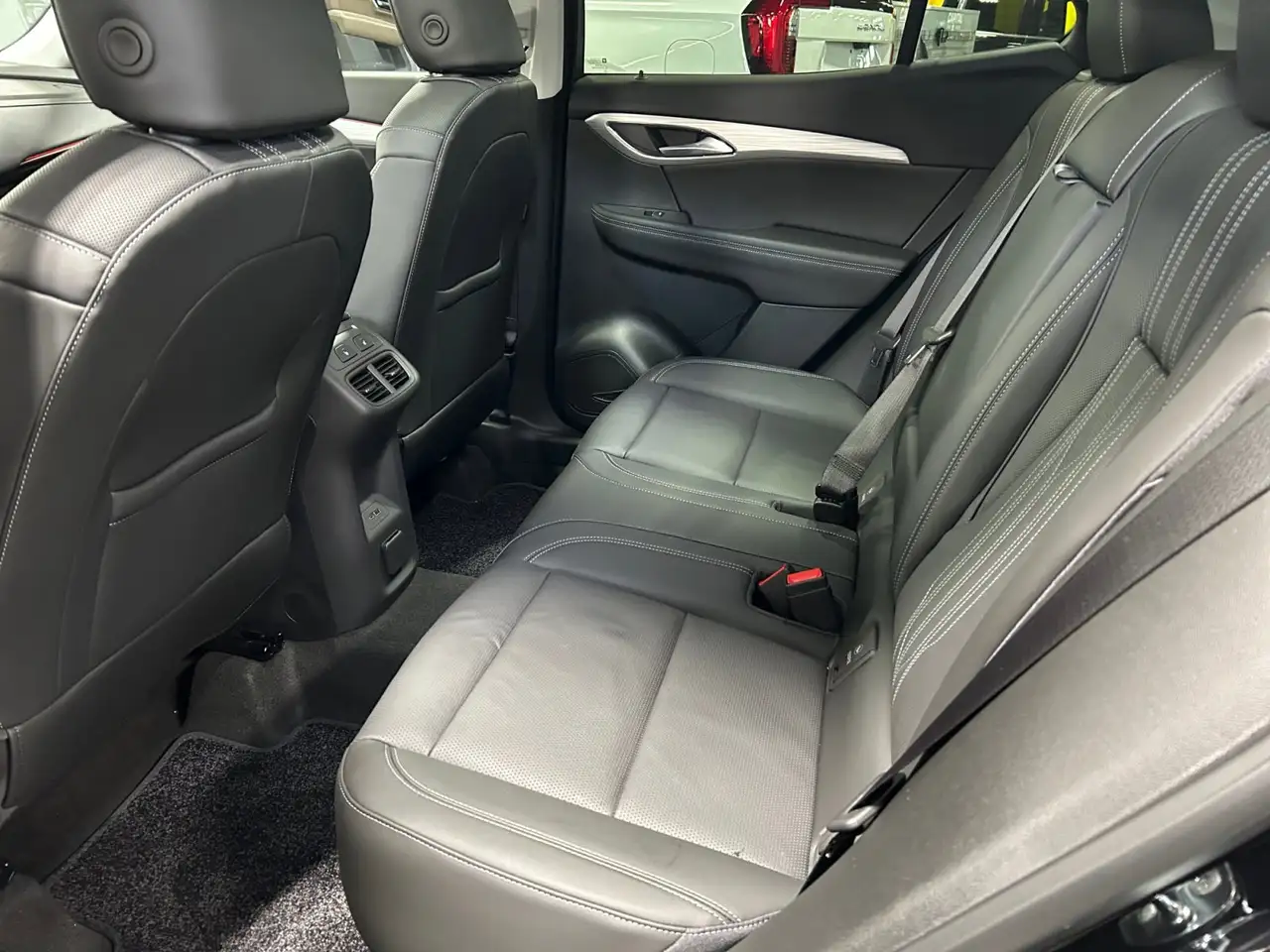 Buick Envision снимка Buick Envision