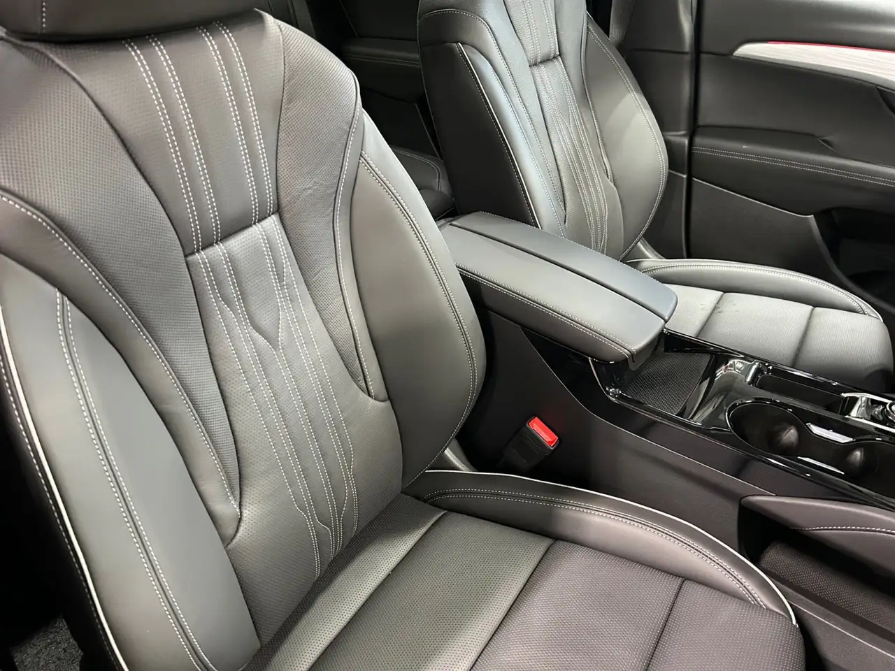 Buick Envision снимка Buick Envision