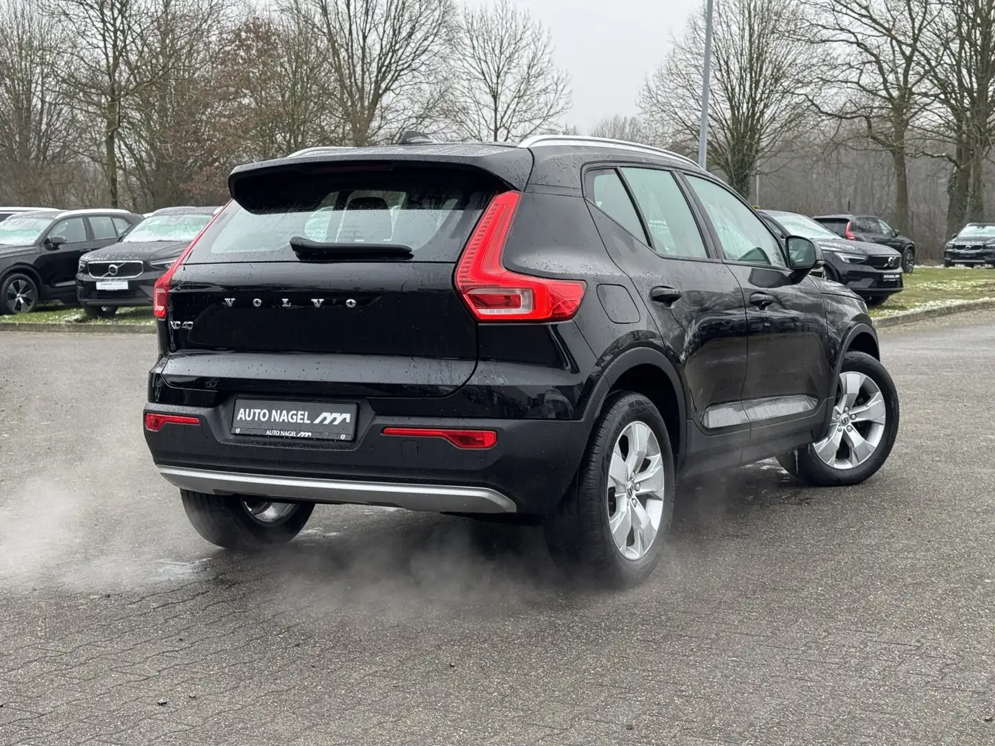 Volvo XC40 XC40 Autom. D3 Momentum Pro CAM|LED|STANDHEIZUNG Zwart - 2