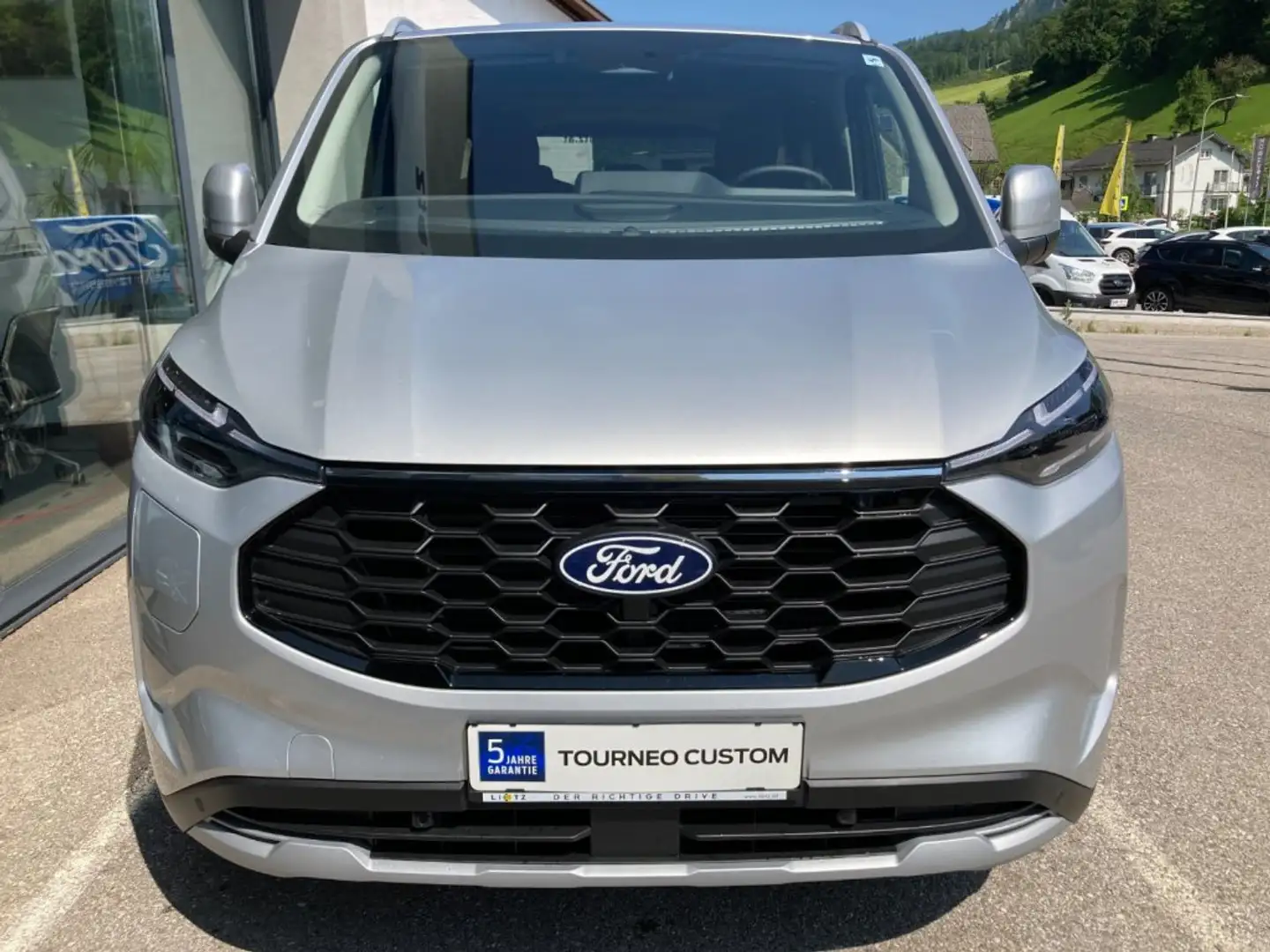 Ford Tourneo Custom Active L1 2,5Duratec PHEV Silber - 2