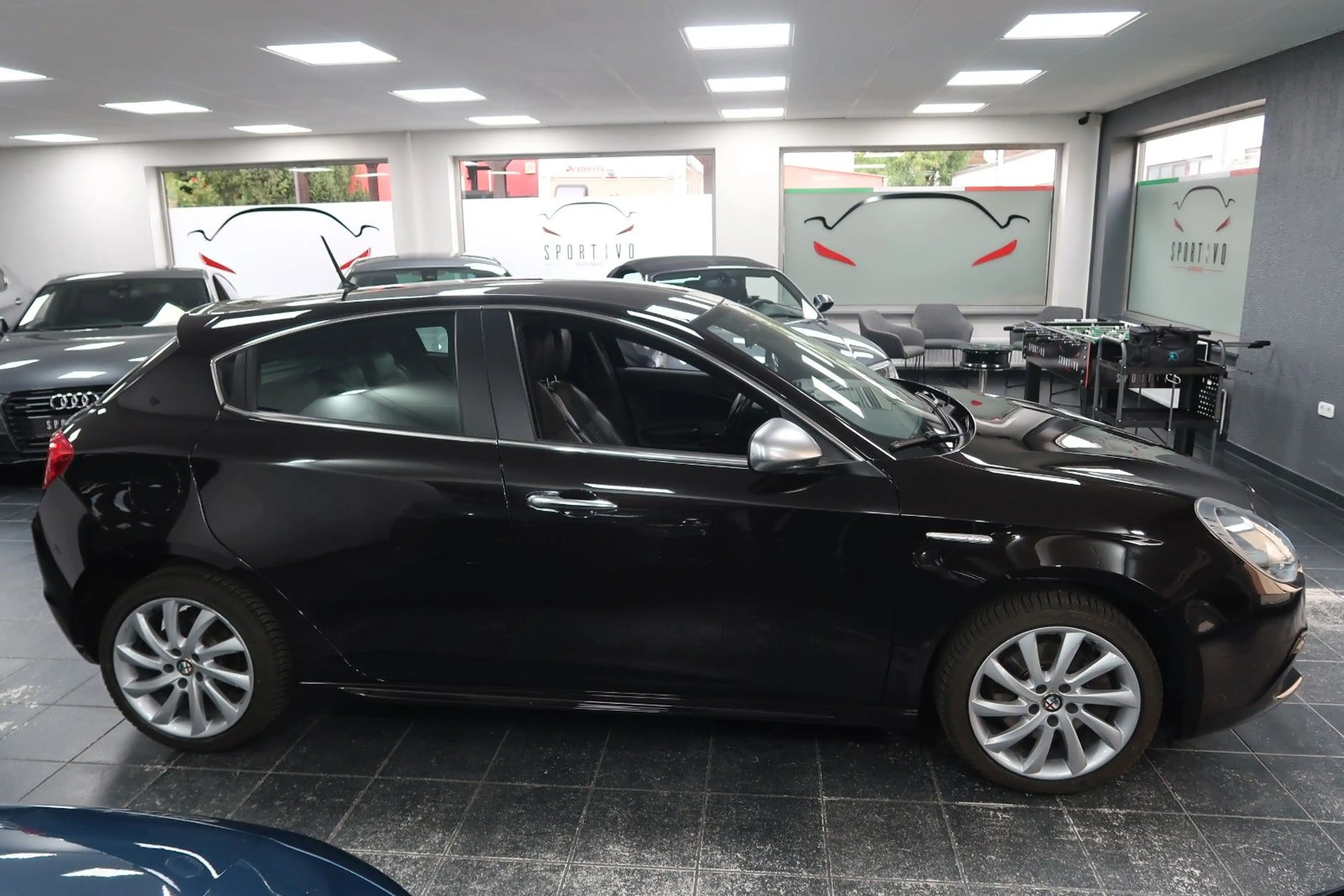 Alfa Romeo Giulietta Turismo 1.4 TB 16V MultiAir* TÜV-Neu* — photo 4