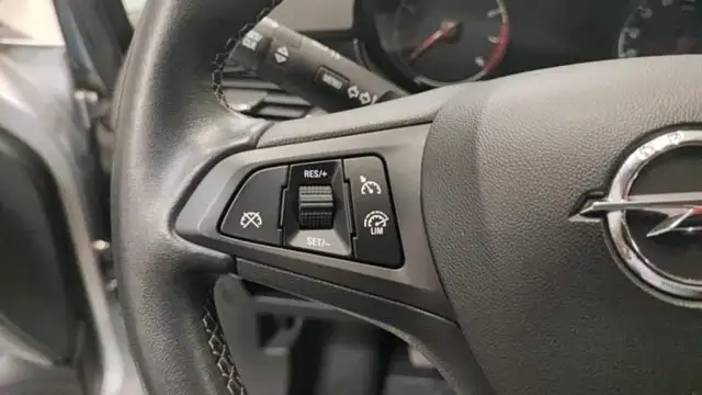 Opel Corsa view 12