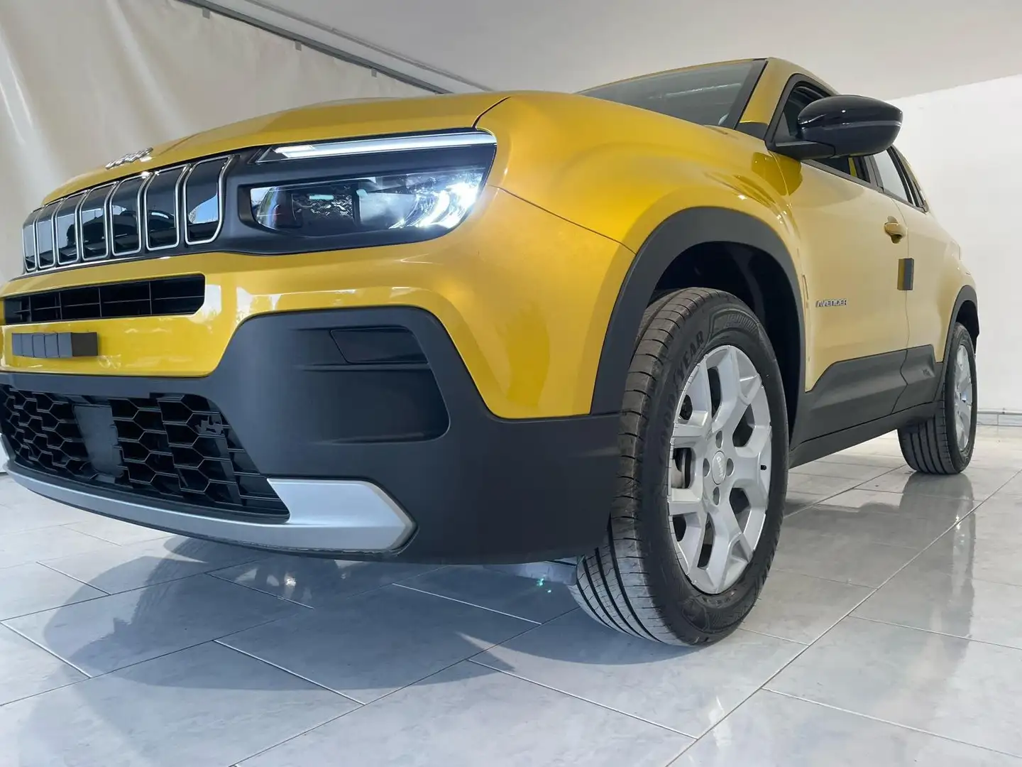 Jeep Avenger 1.2 turbo e-hybrid mhev Altitude fwd 110cv edct6 - 2