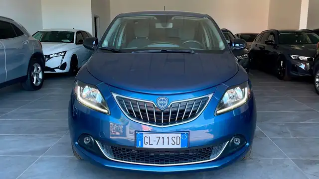 Lancia Ypsilon view 2