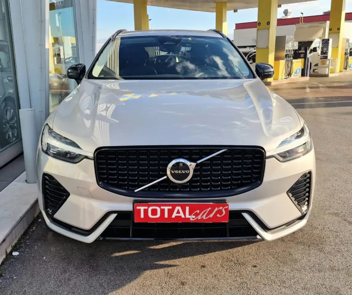 Volvo XC60 B4 (d) AWD automatico Plus Dark, миниатюра 9