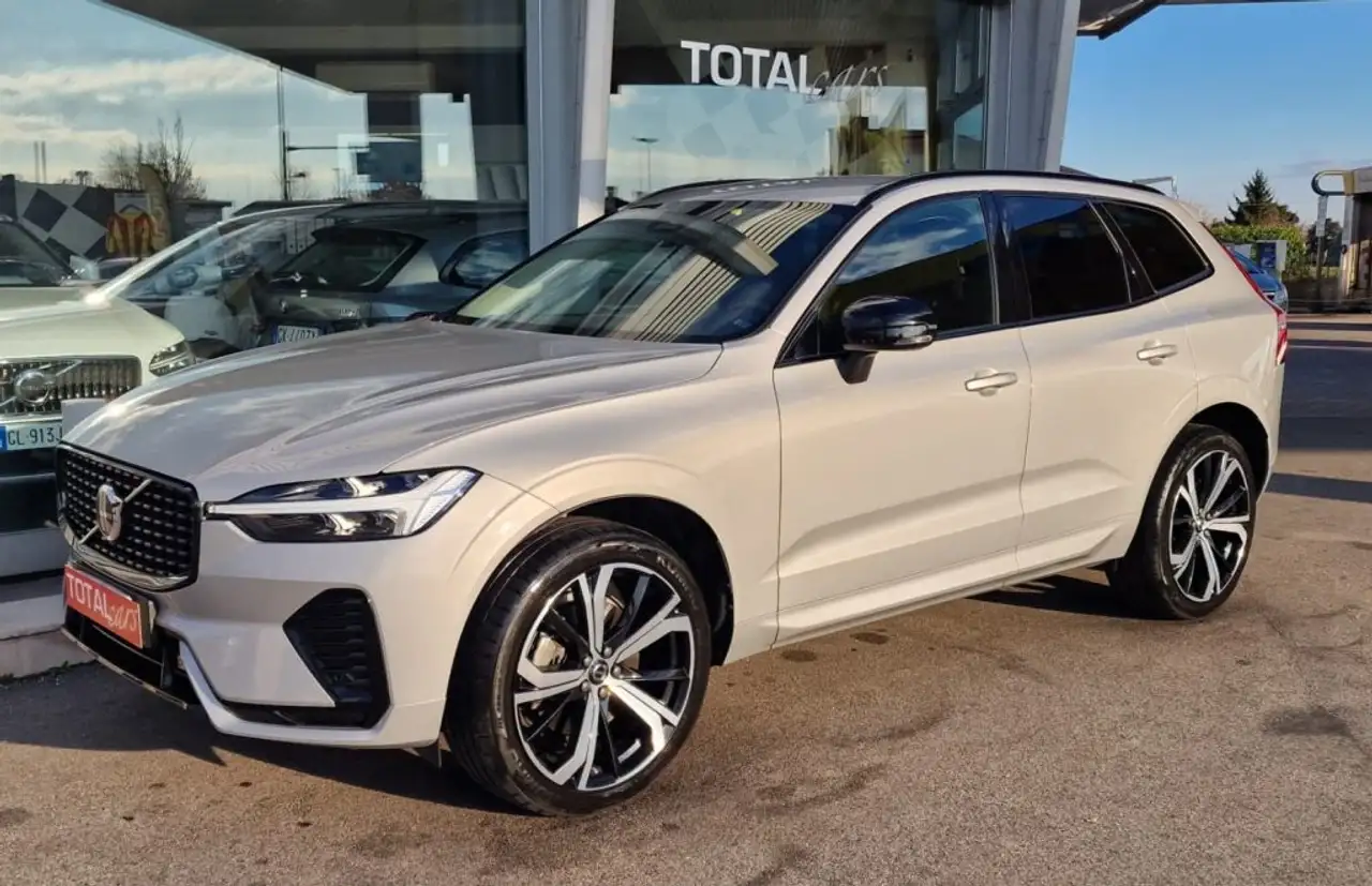 Volvo XC60 B4 (d) AWD automatico Plus Dark, миниатюра 4