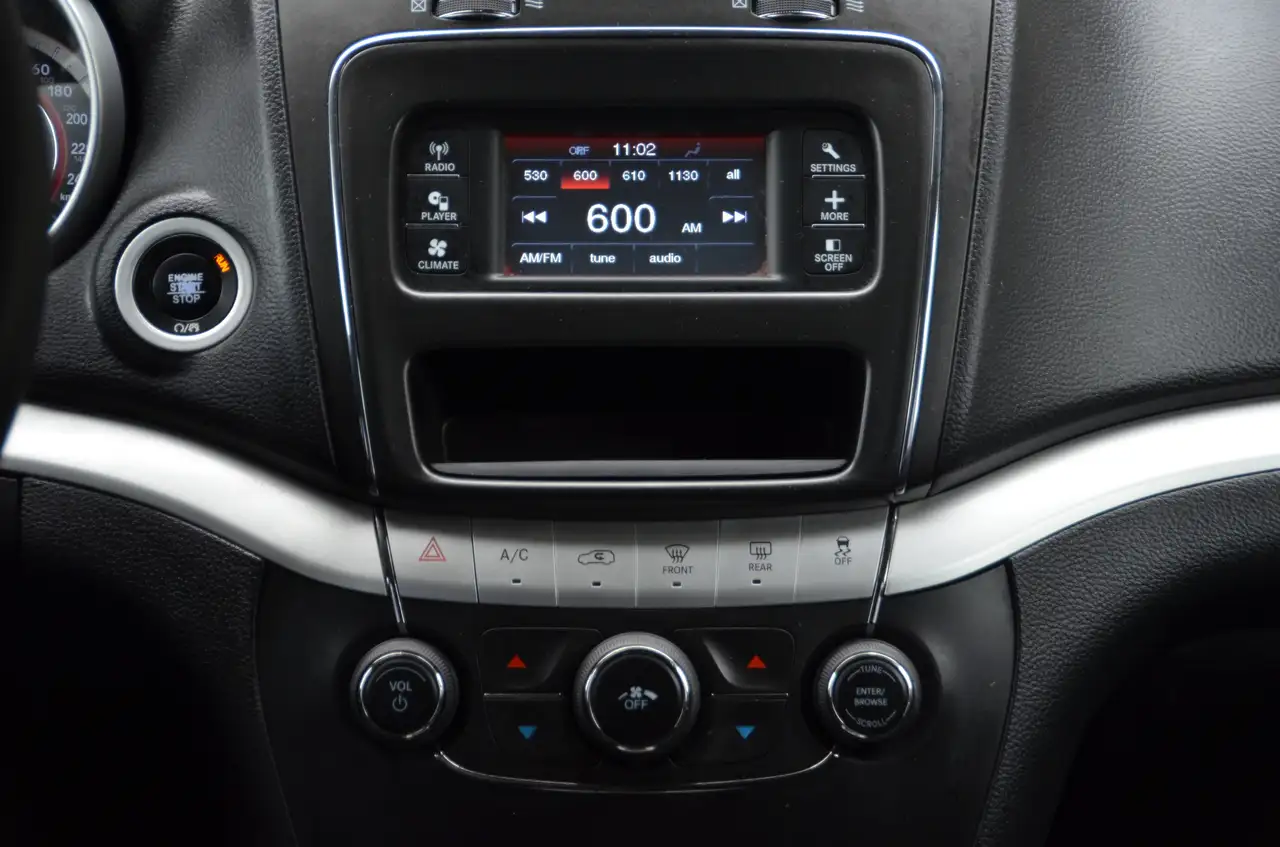 Dodge Journey снимка Dodge Journey