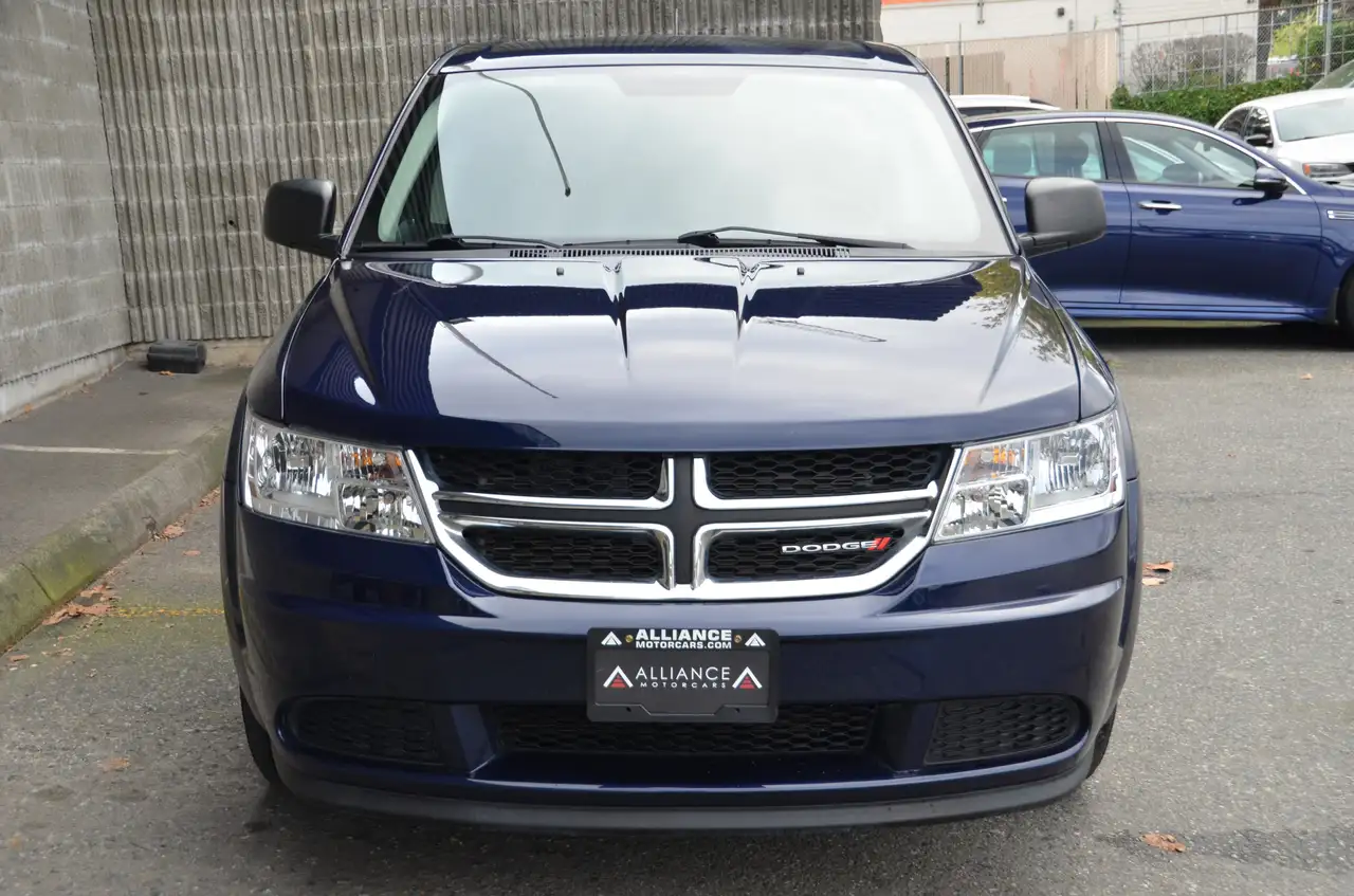Dodge Journey снимка Dodge Journey