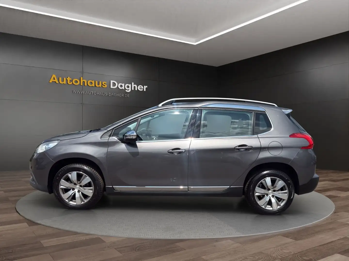 Peugeot 2008 Allure Klima Navi nur 29.000tkm Grau - 2