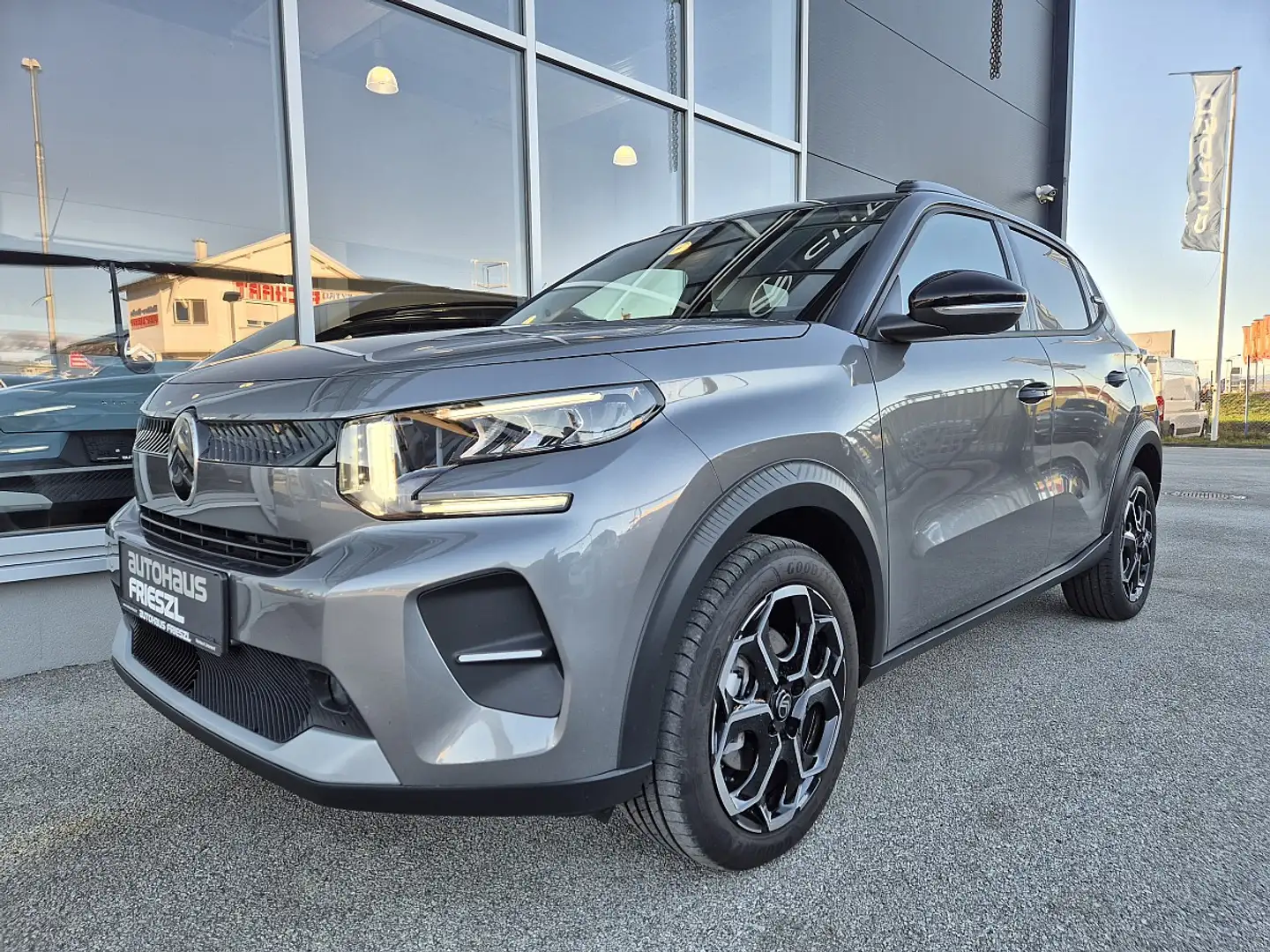 Citroen C3 PureTech 100 S&S 6-Gang-Manuell Max Grau - 1