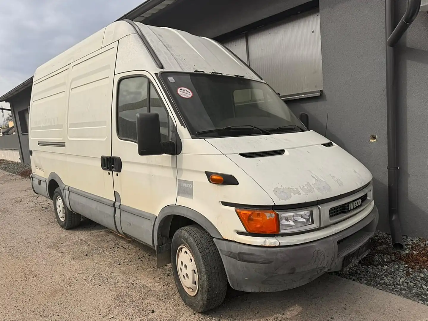Iveco Daily A/35 Weiß - 1