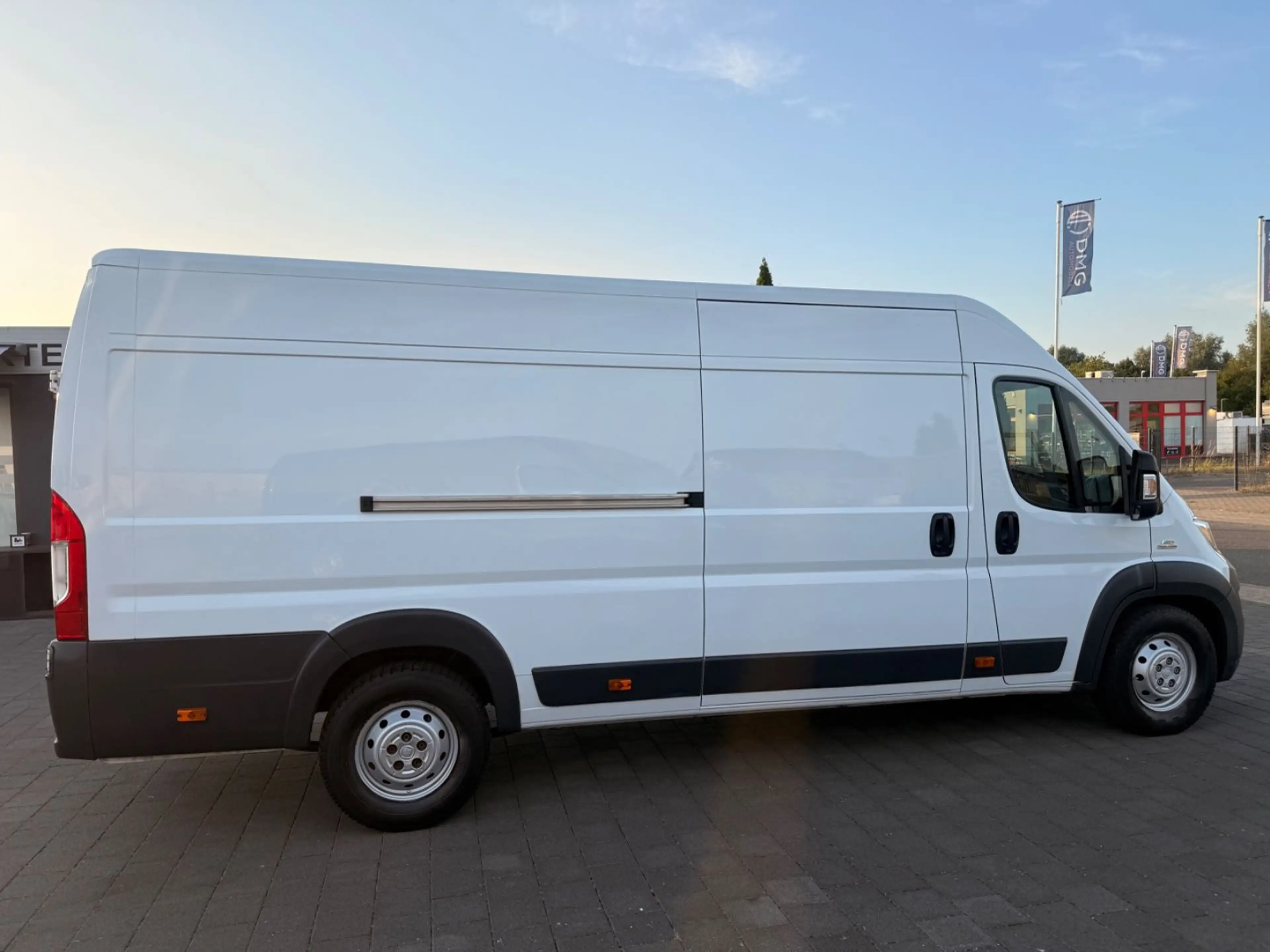 Fiat Ducato Maxi Kasten 35 150 L5H2 TüV 06/27 AHK 3t — photo 7