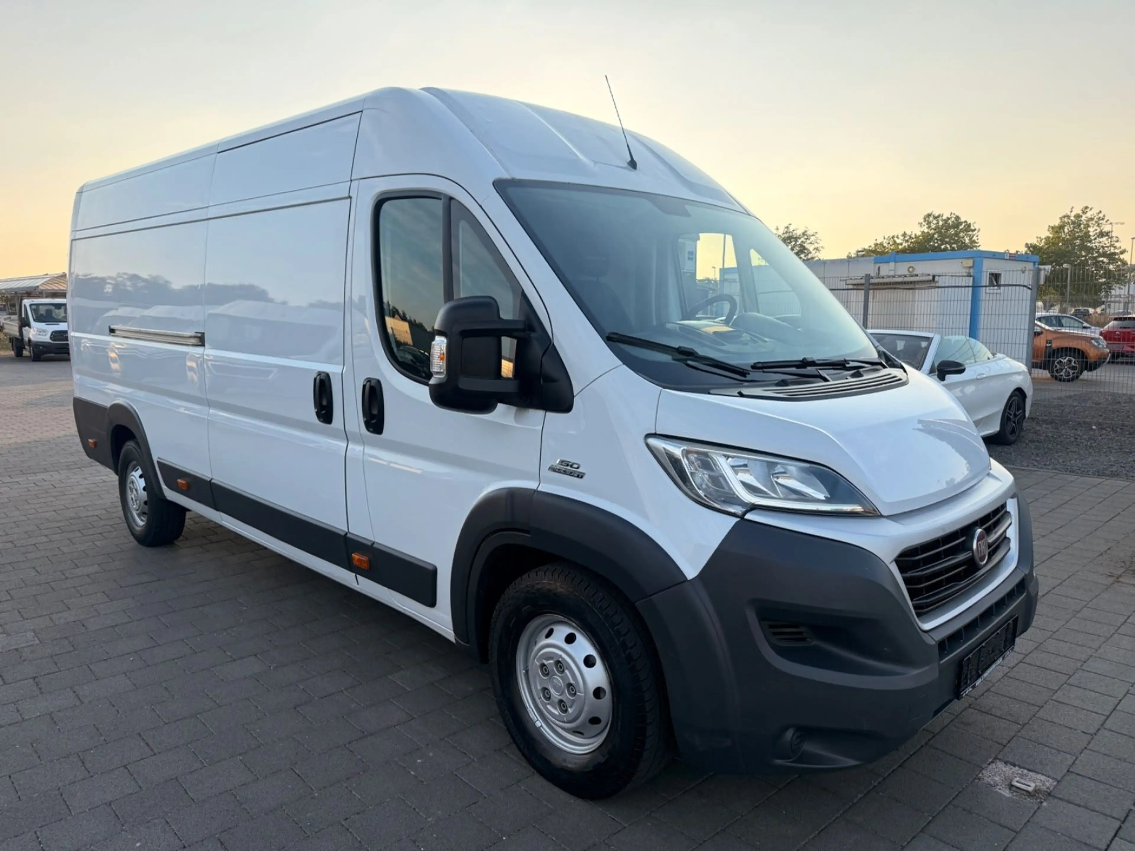 Fiat Ducato Maxi Kasten 35 150 L5H2 TüV 06/27 AHK 3t