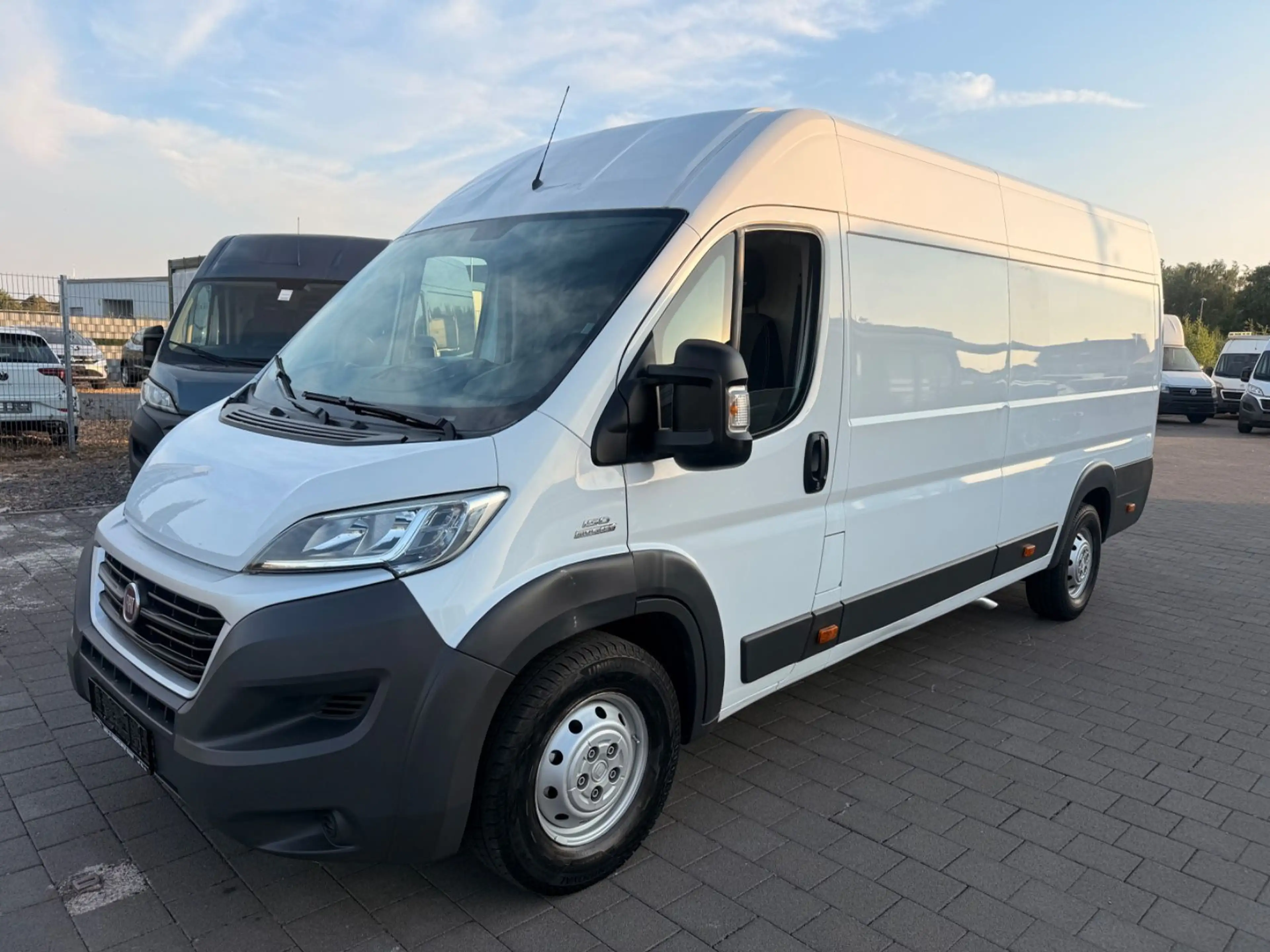 Fiat Ducato Maxi Kasten 35 150 L5H2 TüV 06/27 AHK 3t — photo 3