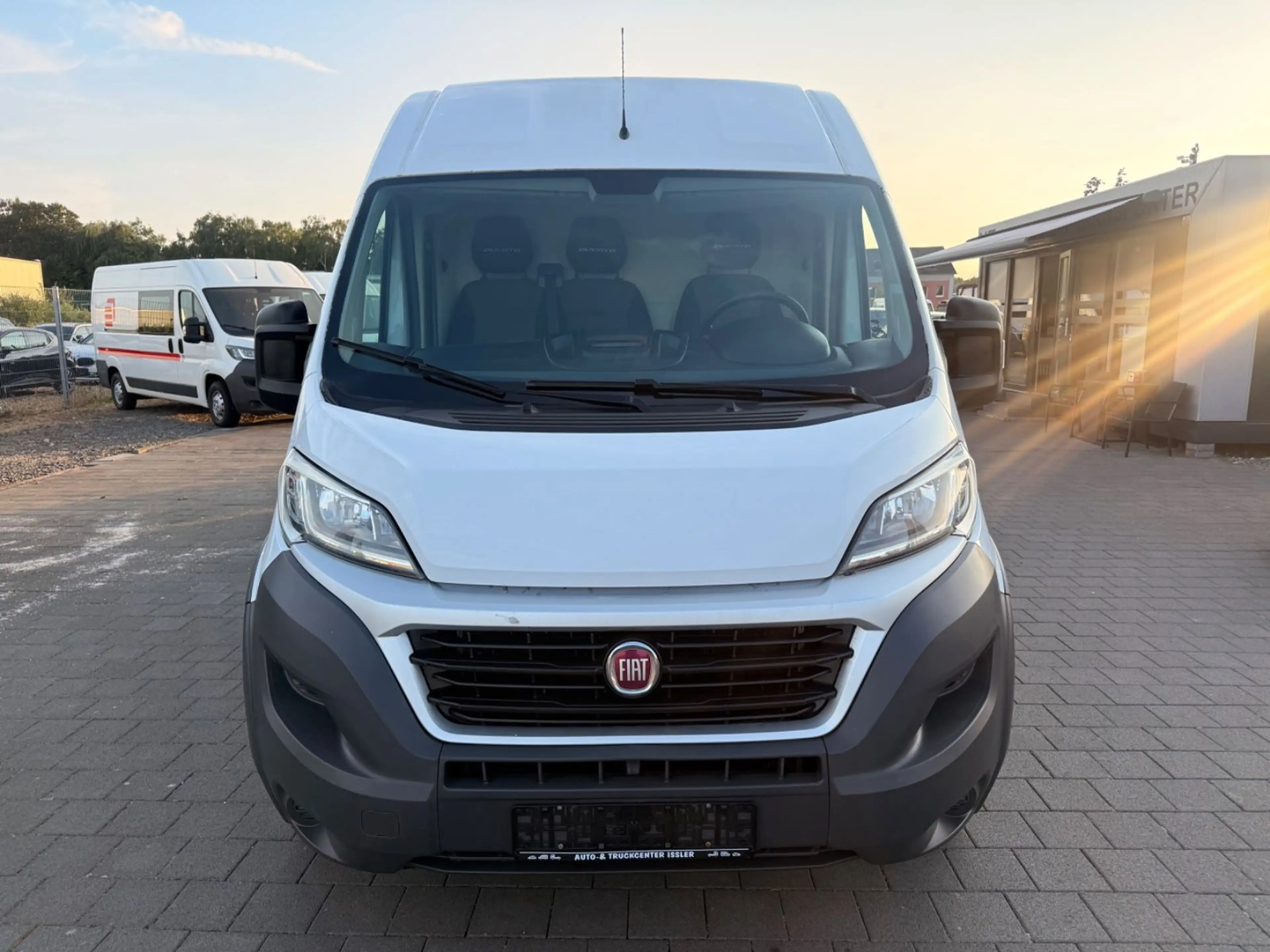 Fiat Ducato Maxi Kasten 35 150 L5H2 TüV 06/27 AHK 3t — photo 2
