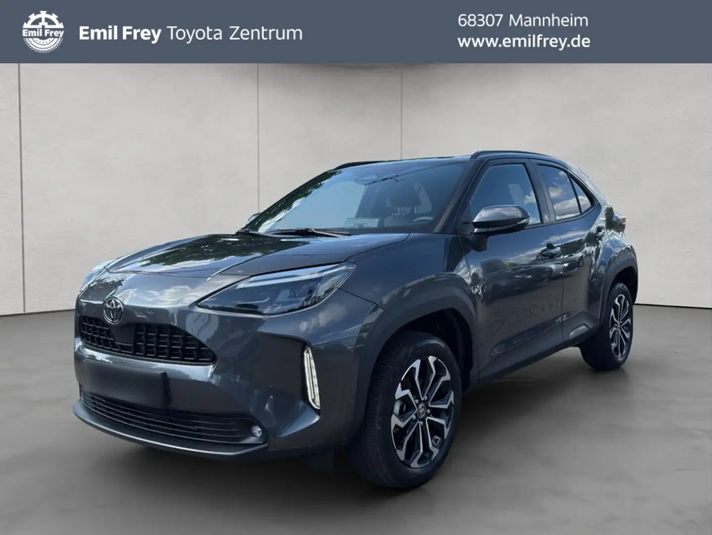 Toyota Yaris Cross Hybrid 130 1.5 VVT-i Team Deutschland Grau - 1