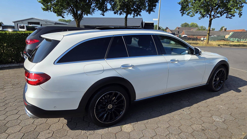 Mercedes-Benz E 350 E 350 d 4Matic All-Terrain Widescreen Leder Panorama — photo 15