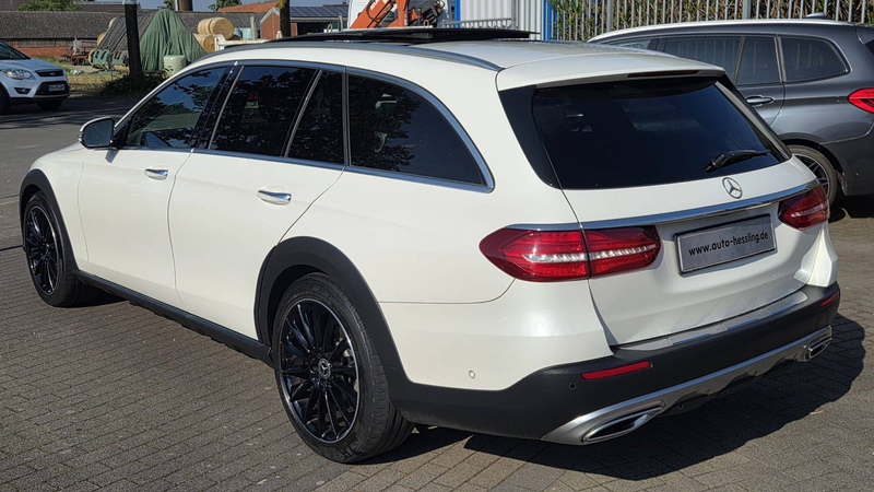 Mercedes-Benz E 350 E 350 d 4Matic All-Terrain Widescreen Leder Panorama — photo 13