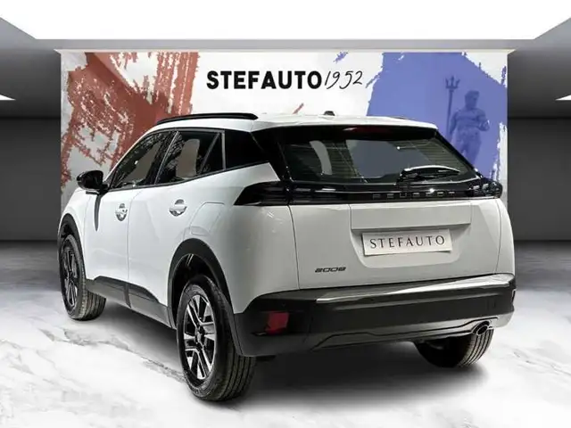 Peugeot 2008 view 5