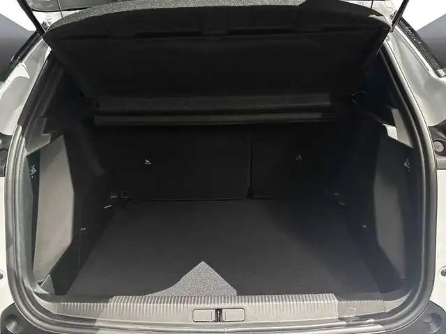 Peugeot 2008 view 7