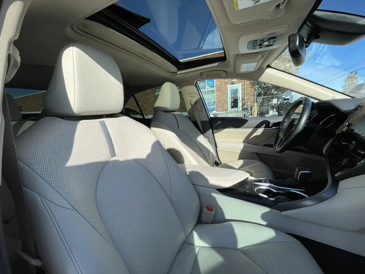 Toyota Camry снимка Toyota Camry