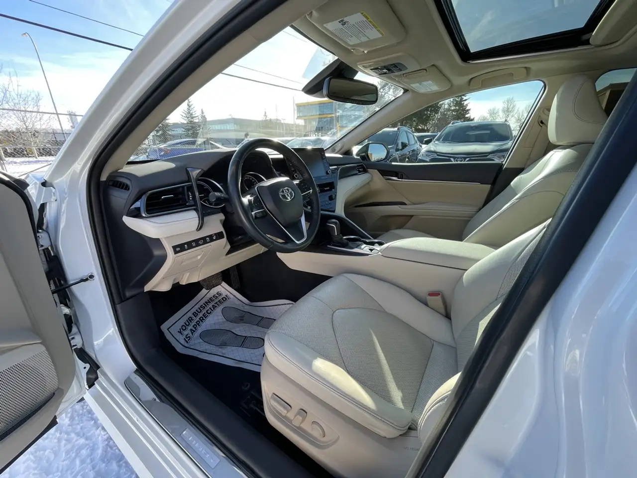 Toyota Camry снимка Toyota Camry
