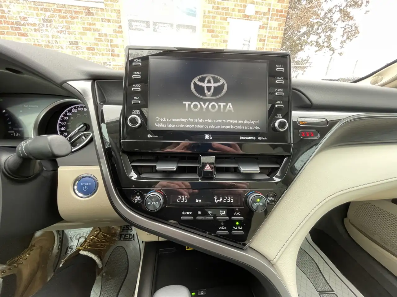 Toyota Camry снимка Toyota Camry