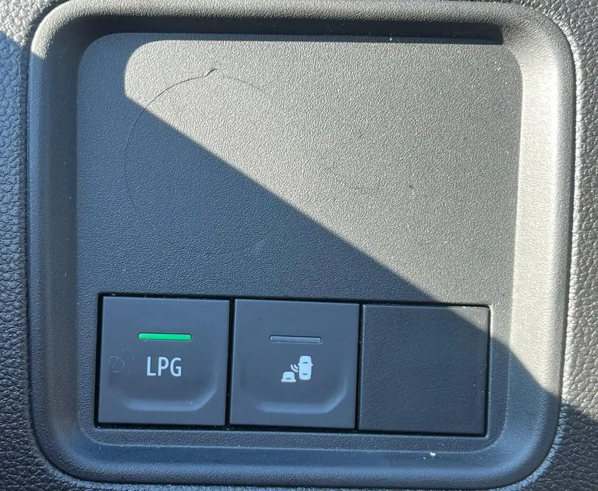 Dacia Duster — photo 20