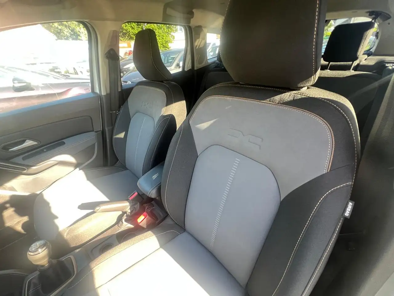 Dacia Duster — photo 17