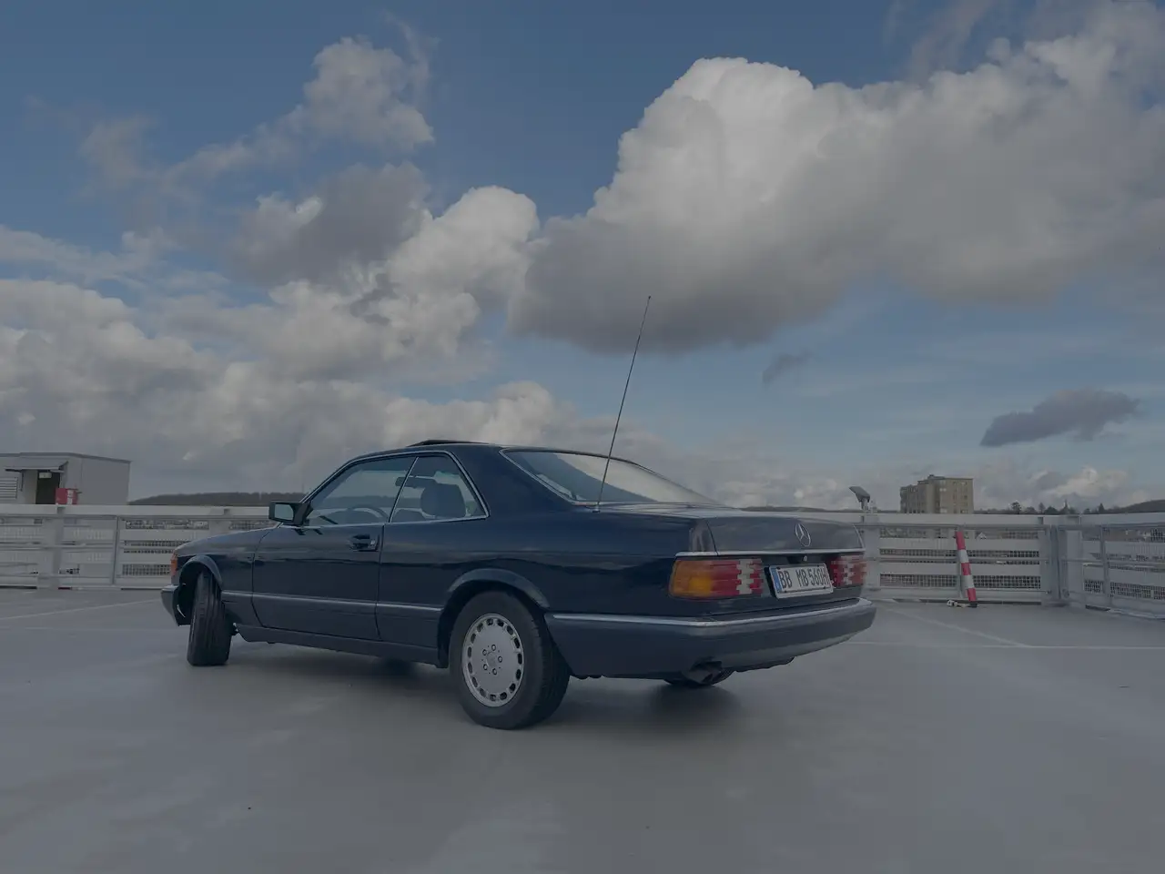 Mercedes-Benz 560 SEC, foto 2