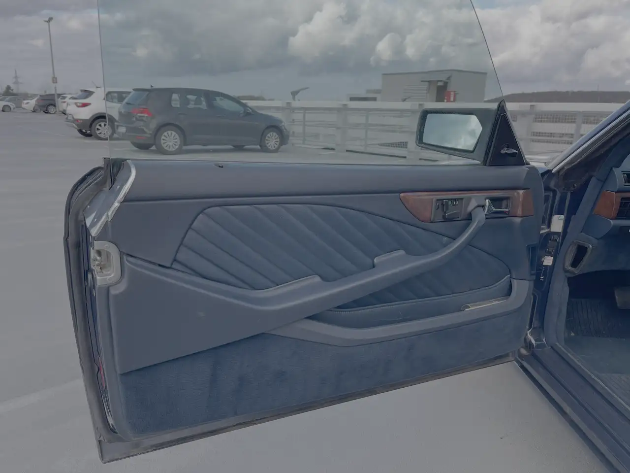 Mercedes-Benz 560 SEC, foto 6