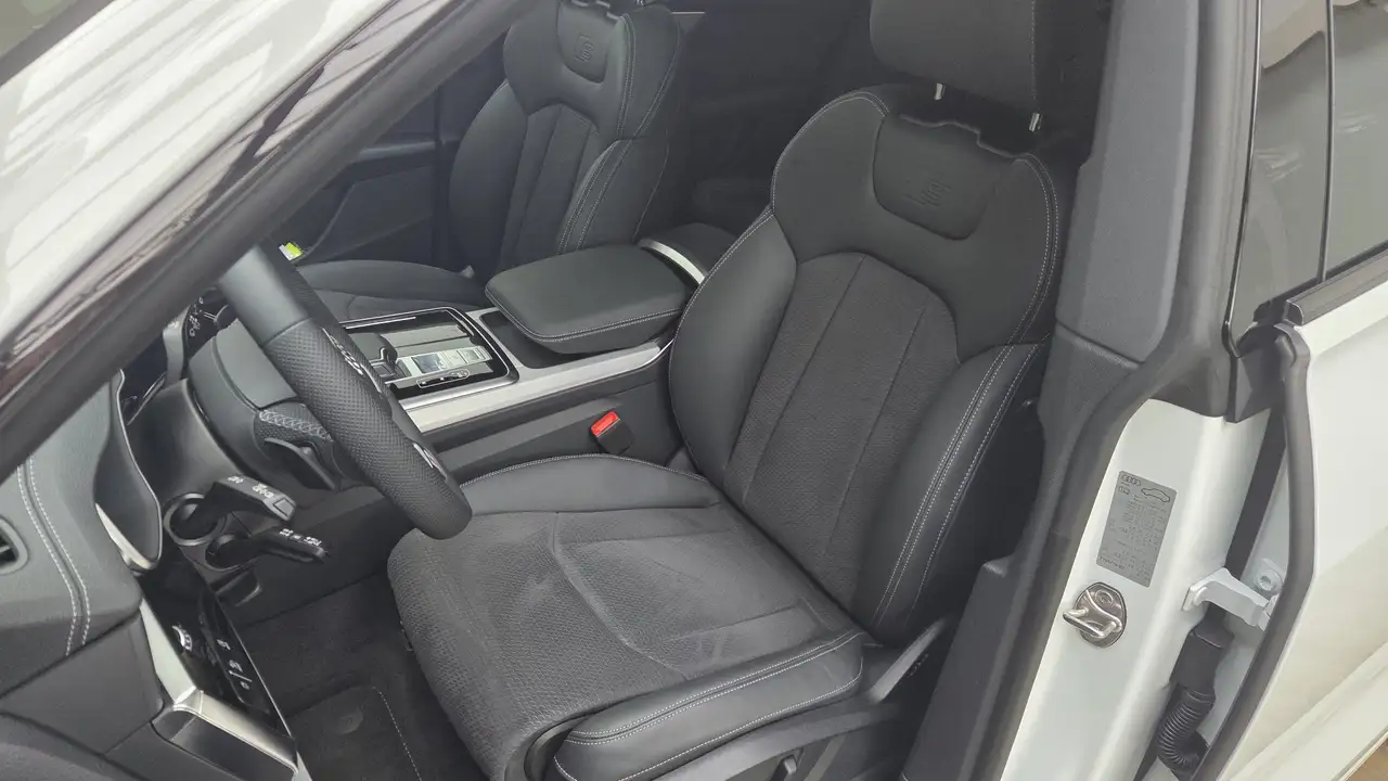 Audi Q8 50 TDI AHK S Line Sport+ ACC 360° MatrixLED 14