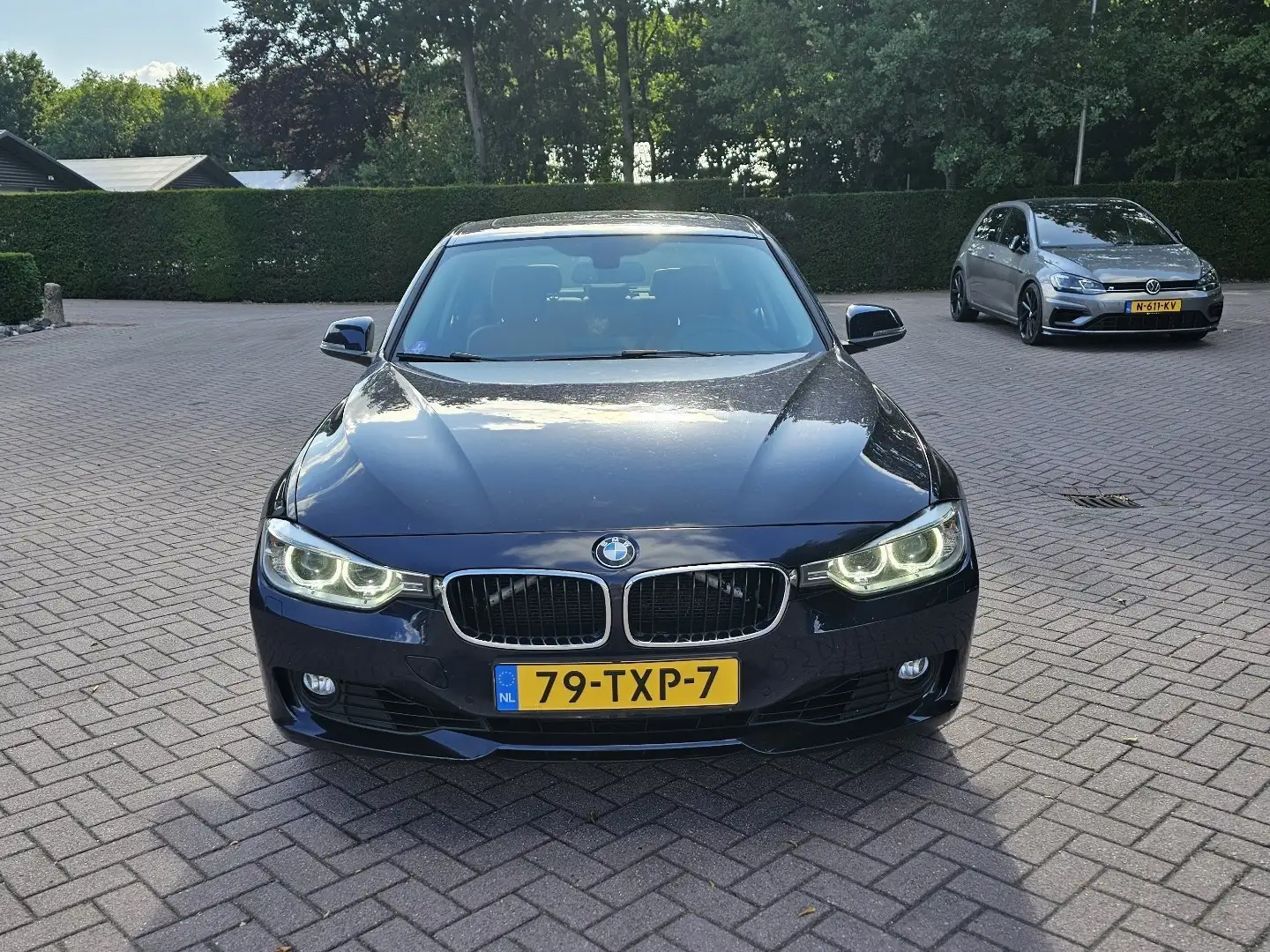 BMW 330 320i High Executive Bleu - 1