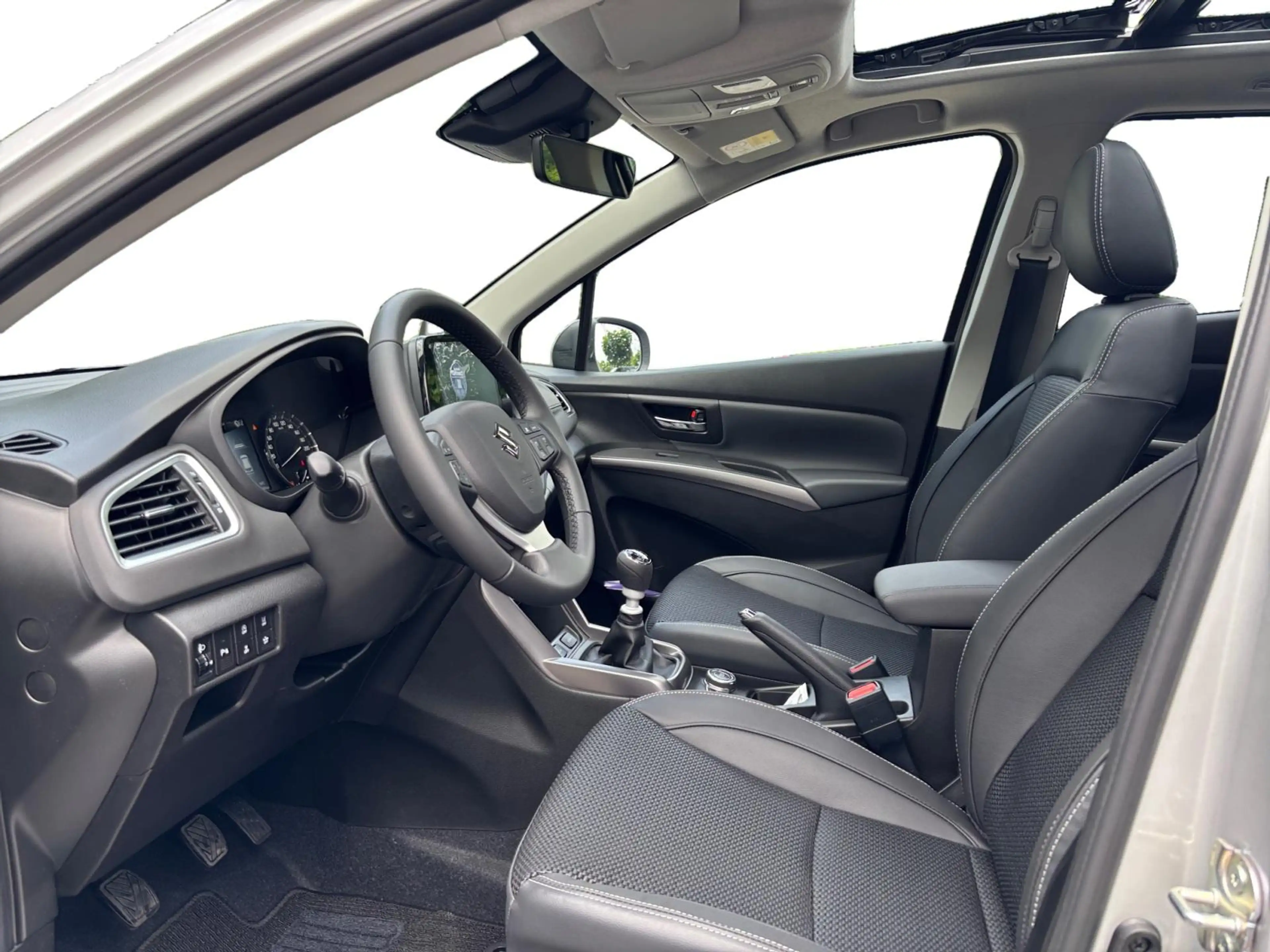 Suzuki SX4 S-Cross S-CROSS 1.4 COMFORT+ PLUS ALLGRIP HYBRID 4x4 — photo 10