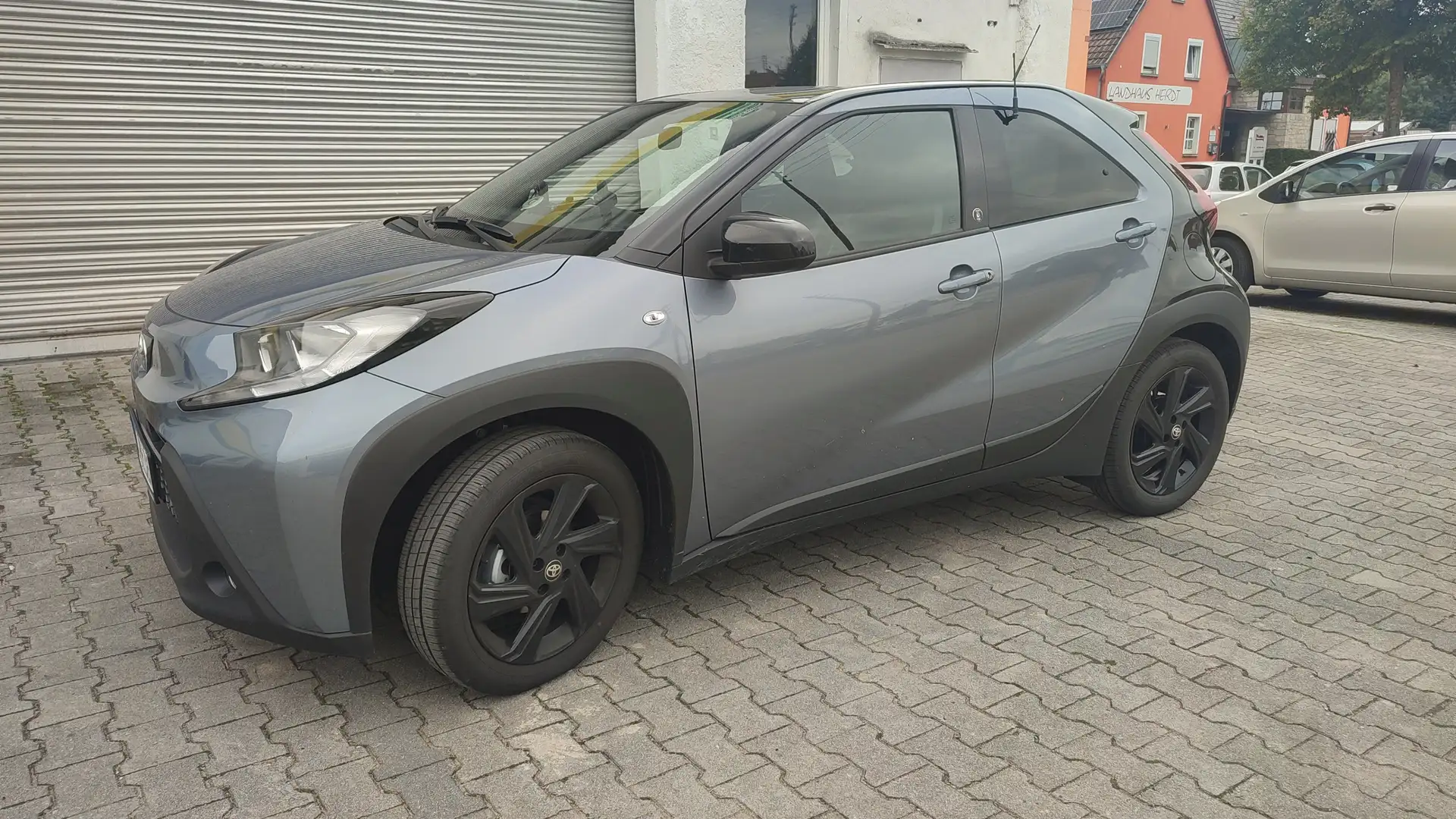Toyota Aygo X Aygo X Teamplayer Grau - 1