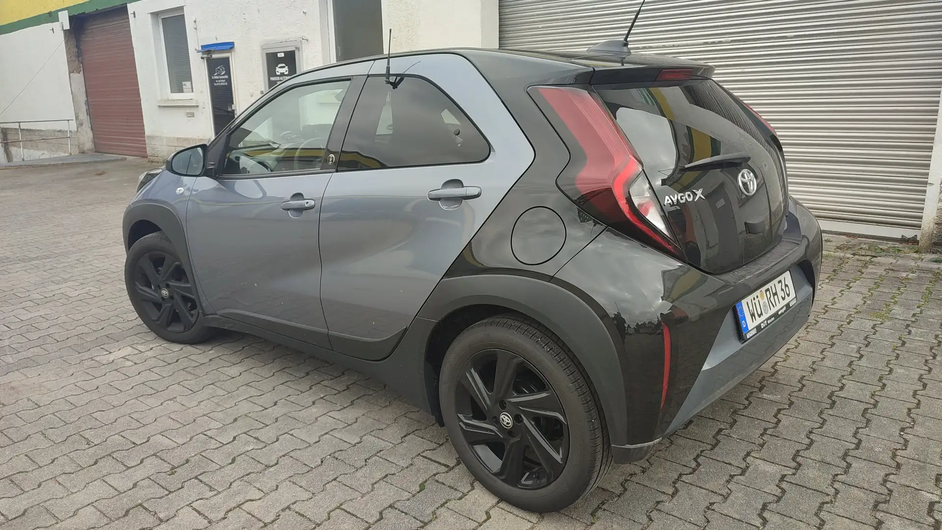 Toyota Aygo X Aygo X Teamplayer Grau - 2